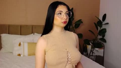 Diana online show from June 3, 2026, 6:49 am