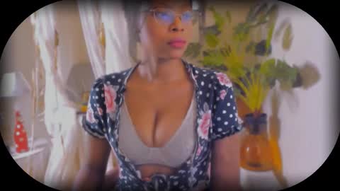 Snapshot of bellahproudly chatting on November 7, 2025, 12:54 am Bellah online show from November 7, 2025, 12:54 am