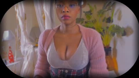 Snapshot of bellahproudly chatting on November 9, 2025, 3:05 am Bellah online show from November 9, 2025, 3:05 am