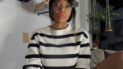 Snapshot of bellahproudly chatting on May 10, 2026, 11:32 pm Bellah online show from May 10, 2026, 11:32 pm