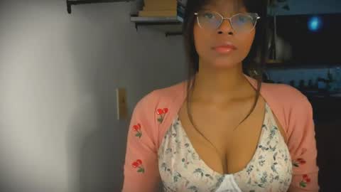 Snapshot of bellahproudly chatting on June 21, 2026, 4:04 am Bellah online show from June 21, 2026, 4:04 am