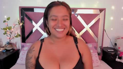 bellalumi online show from May 2, 2026, 3:55 am