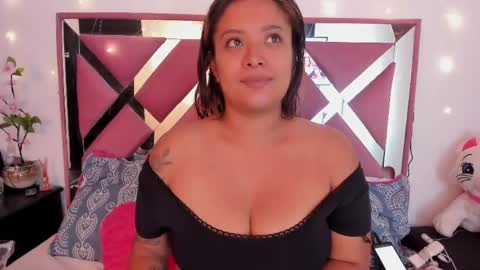 Snapshot of bellalumi chatting on May 22, 2026, 2:40 am bellalumi online show from May 22, 2026, 2:40 am