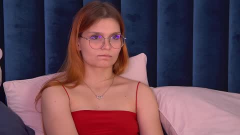 Snapshot of bellamarebelle chatting on September 23, 2025, 4:43 pm BellaMarebelle online show from September 23, 2025, 4:43 pm