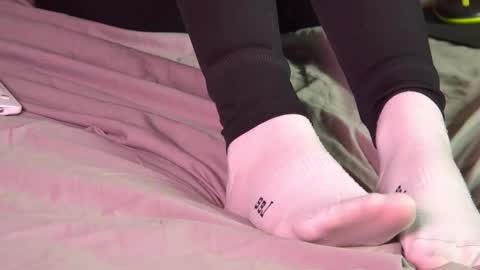 Snapshot of bellamarebelle chatting on December 14, 2025, 4:18 am BellaMarebelle online show from December 14, 2025, 4:18 am