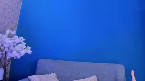 Snapshot of bellamariex chatting on November 12, 2025, 12:00 am Bella Marie online show from November 12, 2025, 12:00 am