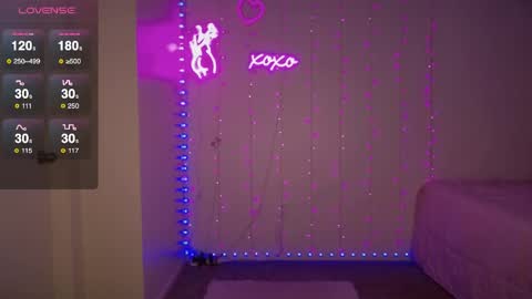 Bella Monroe online show from May 6, 2026, 5:14 am