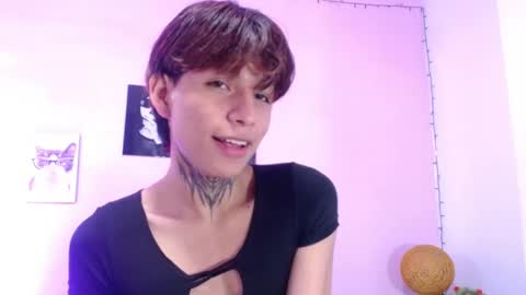bellamy_094 online show from May 7, 2026, 12:32 pm