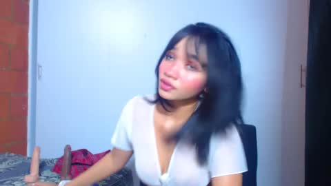 Snapshot of bellamy_sweet chatting on February 14, 2025, 6:45 am bellamy online show from February 14, 2025, 6:45 am