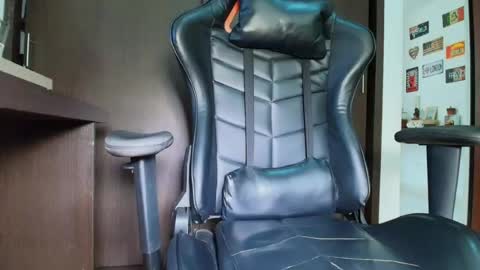 Snapshot of bellangel_ chatting on June 20, 2026, 9:39 pm Camille online show from June 20, 2026, 9:39 pm