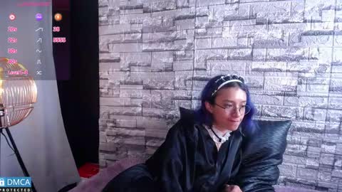 Snapshot of bellaodisea chatting on February 4, 2025, 12:51 am online show from February 4, 2025, 12:51 am