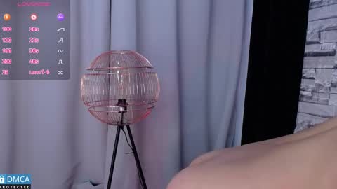 Snapshot of bellaodisea chatting on March 5, 2025, 1:21 am online show from March 5, 2025, 1:21 am