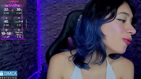 Snapshot of bellaodisea chatting on September 26, 2025, 10:14 pm online show from September 26, 2025, 10:14 pm