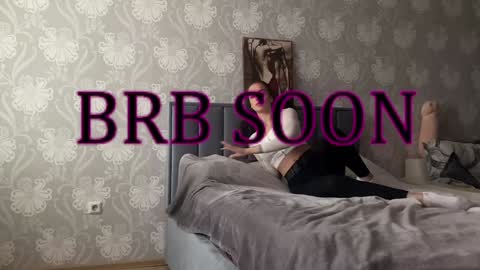 bellaparker_ online show from December 28, 2024, 10:36 am