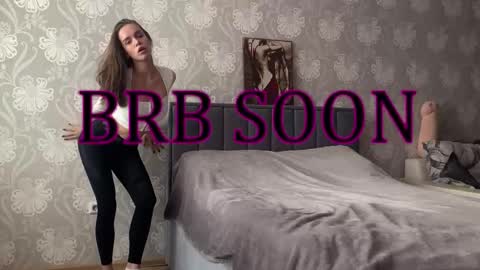 bellaparker_ online show from October 13, 2025, 10:37 am