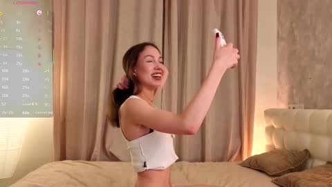 Snapshot of bellarasole chatting on November 6, 2025, 5:25 pm Anna u can call me Ana de Armas online show from November 6, 2025, 5:25 pm