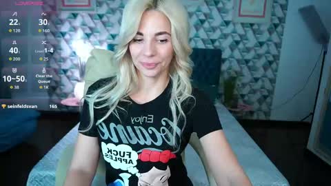Snapshot of bellarayyy chatting on April 11, 2026, 8:35 pm Bella online show from April 11, 2026, 8:35 pm
