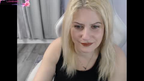 Starr40 online show from November 17, 2025, 12:22 pm