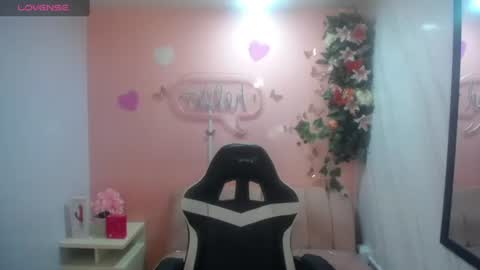 Bella online show from July 5, 2026, 12:56 pm