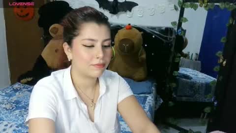 Snapshot of bellatrix_colen chatting on October 22, 2025, 2:12 am Aleja online show from October 22, 2025, 2:12 am
