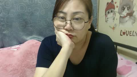 Snapshot of bellbabe chatting on March 12, 2025, 12:36 pm Bella online show from March 12, 2025, 12:36 pm