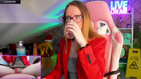 Snapshot of belle_alice chatting on January 31, 2025, 7:39 am Alice online show from January 31, 2025, 7:39 am