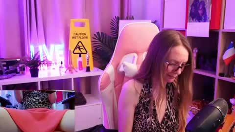 Snapshot of belle_alice chatting on June 17, 2026, 11:45 am Alice online show from June 17, 2026, 11:45 am