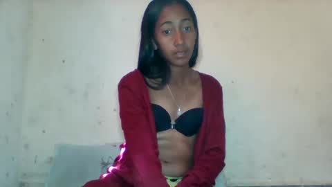 belle_annah online show from March 15, 2026, 6:52 am