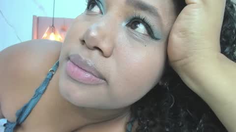 Snapshot of belle_brunette chatting on November 20, 2025, 9:25 pm belle online show from November 20, 2025, 9:25 pm