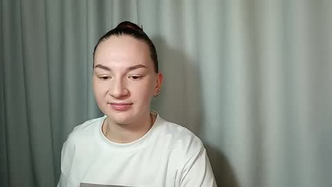 Snapshot of belle_fiesta chatting on February 16, 2026, 8:27 pm belle_fiesta online show from February 16, 2026, 8:27 pm