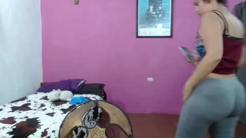 Snapshot of belle_katty000 chatting on December 2, 2025, 6:03 pm SOFIA online show from December 2, 2025, 6:03 pm