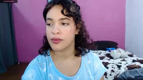 Snapshot of belle_katty000 chatting on December 5, 2025, 8:16 pm SOFIA online show from December 5, 2025, 8:16 pm