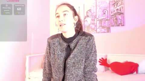 Bella online show from September 19, 2025, 3:24 pm