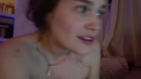 Snapshot of bellebabyboo chatting on September 26, 2025, 3:27 pm BELLE online show from September 26, 2025, 3:27 pm