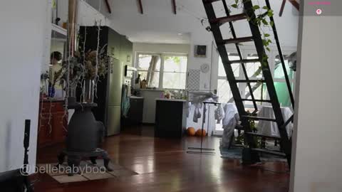 Snapshot of bellebabyboo chatting on February 25, 2026, 3:05 am BELLE online show from February 25, 2026, 3:05 am