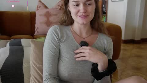 Snapshot of bellebabyboo chatting on June 5, 2026, 1:45 am BELLE online show from June 5, 2026, 1:45 am