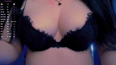 Snapshot of bellelovexx chatting on May 8, 2026, 9:53 pm Hello I am kind friendly and cute girl online show from May 8, 2026, 9:53 pm