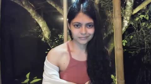 bellezacosmica online show from December 28, 2024, 4:51 am