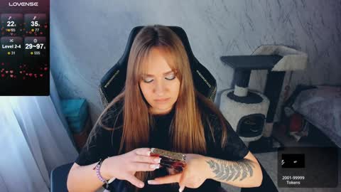 Your Annabelle Wolf  online show from January 15, 2025, 11:32 am