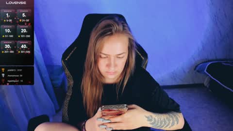 Your Annabelle Wolf  online show from February 5, 2025, 8:14 pm