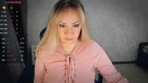 Your Annabelle Wolf  online show from May 1, 2026, 6:12 pm