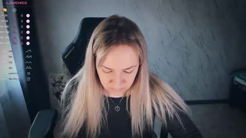 Snapshot of bellezza_ chatting on May 14, 2026, 3:30 pm Your Annabelle Wolf online show from May 14, 2026, 3:30 pm