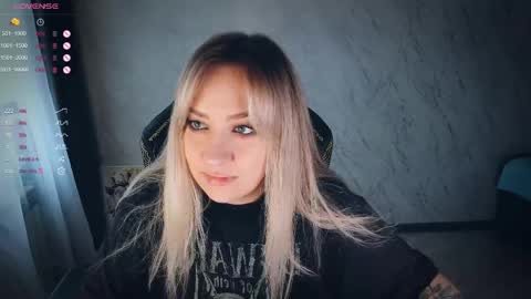 Snapshot of bellezza_ chatting on May 20, 2026, 4:24 pm Your Annabelle Wolf online show from May 20, 2026, 4:24 pm