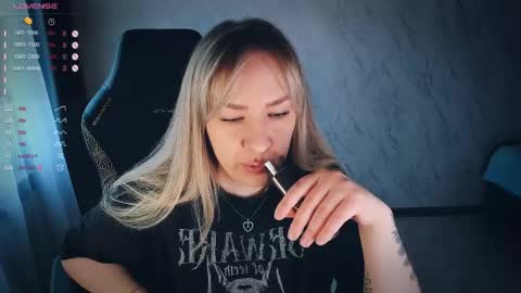 Snapshot of bellezza_ chatting on May 22, 2026, 3:50 pm Your Annabelle Wolf online show from May 22, 2026, 3:50 pm