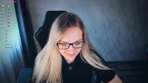 Snapshot of bellezza_ chatting on June 1, 2026, 4:20 pm Your Annabelle Wolf online show from June 1, 2026, 4:20 pm