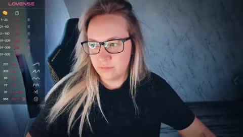 Snapshot of bellezza_ chatting on June 8, 2026, 3:56 pm Your Annabelle Wolf online show from June 8, 2026, 3:56 pm