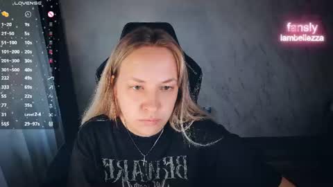 Snapshot of bellezza_ chatting on June 18, 2026, 5:28 pm Your Annabelle Wolf online show from June 18, 2026, 5:28 pm