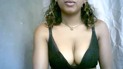 Snapshot of bellibellah chatting on March 7, 2026, 7:27 am BelliBellah online show from March 7, 2026, 7:27 am