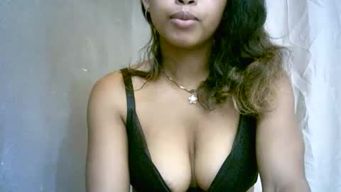 Snapshot of bellibellah chatting on March 8, 2026, 2:54 pm BelliBellah online show from March 8, 2026, 2:54 pm