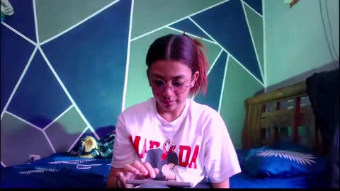 bellota bunny online show from April 29, 2026, 7:31 pm